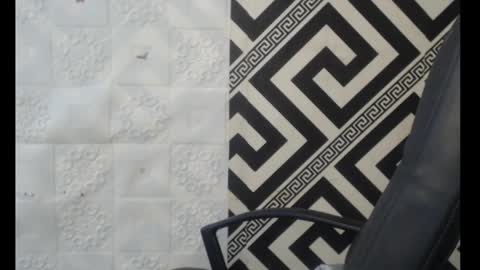 Angela online show from October 31, 2025, 8:59 am