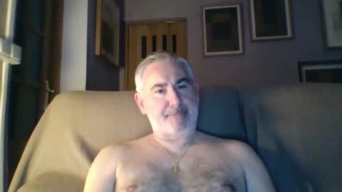 Snapshot of sexy_italiandaddy chatting on December 12, 2024, 5:48 pm Antonio online show from December 12, 2024, 5:48 pm