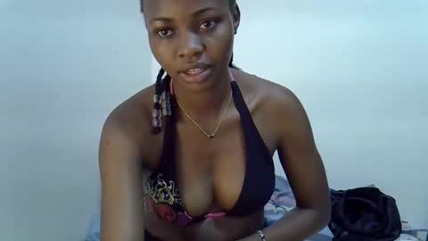 Snapshot of sexy_june20 chatting on May 18, 2026, 12:40 am sexy_june20 online show from May 18, 2026, 12:40 am