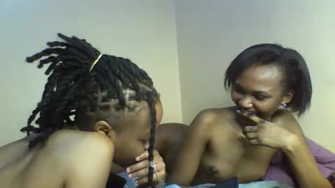 Snapshot of sexy_kaly chatting on November 1, 2025, 2:13 am Sexy kaly online show from November 1, 2025, 2:13 am