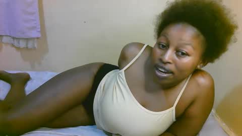 sexy_latasha online show from February 27, 2026, 4:18 pm