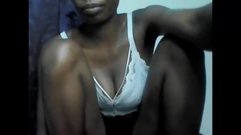 Snapshot of sexy_leila3 chatting on October 5, 2025, 7:45 pm kayla online show from October 5, 2025, 7:45 pm