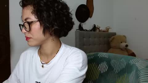 Snapshot of sexy_lia_latina chatting on April 28, 2026, 2:21 am Celeste online show from April 28, 2026, 2:21 am