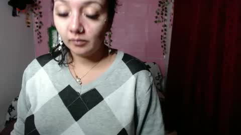 sexy lolas online show from March 1, 2025, 5:20 am