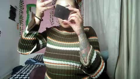 Snapshot of sexy_lolas chatting on May 26, 2026, 3:57 am sexy lolas online show from May 26, 2026, 3:57 am
