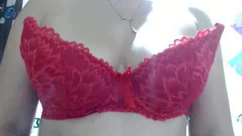 Snapshot of sexy_mary_69 chatting on November 20, 2025, 12:22 am Mary online show from November 20, 2025, 12:22 am