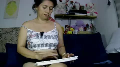 Snapshot of sexy_mary_69 chatting on March 25, 2026, 3:12 am Mary online show from March 25, 2026, 3:12 am