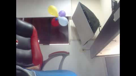 Snapshot of sexy_mature_hot01 chatting on October 13, 2025, 12:05 pm MARIPOSA online show from October 13, 2025, 12:05 pm