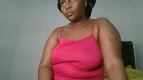 Snapshot of sexy_milk_slut chatting on February 2, 2026, 10:25 am milky online show from February 2, 2026, 10:25 am