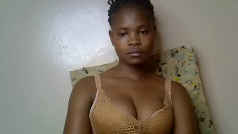 Snapshot of sexy_molyne chatting on April 26, 2026, 11:13 pm Molyne online show from April 26, 2026, 11:13 pm