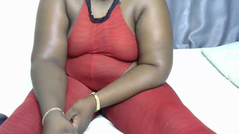 lina online show from November 6, 2025, 2:56 am