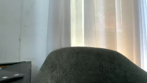 Snapshot of sexy_n_thick chatting on June 13, 2026, 10:35 am Lyn online show from June 13, 2026, 10:35 am