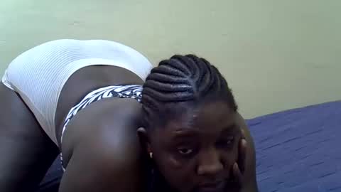 Snapshot of sexy_naila2 chatting on May 5, 2026, 8:11 am sexy_naila2 online show from May 5, 2026, 8:11 am