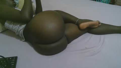 Snapshot of sexy_quincy1 chatting on February 26, 2025, 6:43 pm Sexy Quincy online show from February 26, 2025, 6:43 pm