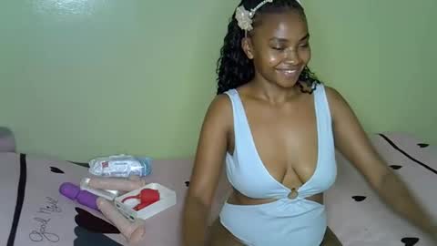 sexy_shan09 online show from November 16, 2025, 2:39 am