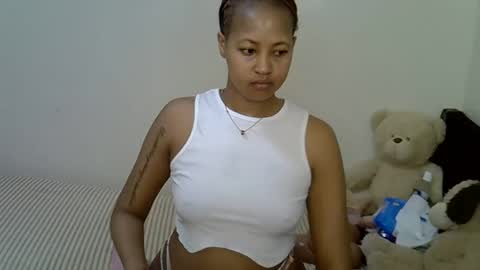 Snapshot of sexy_shava chatting on February 1, 2026, 9:08 am sexy_shava online show from February 1, 2026, 9:08 am