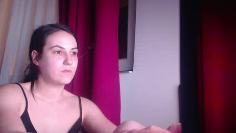 Snapshot of sexy_slimm25 chatting on March 6, 2025, 5:54 pm Slimm online show from March 6, 2025, 5:54 pm