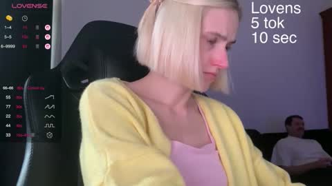 Sexy-Sweets online show from September 18, 2025, 1:02 pm