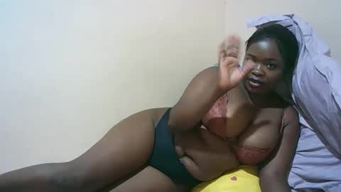 Snapshot of sexy_tiffah33 chatting on February 2, 2026, 10:08 pm Tiffah online show from February 2, 2026, 10:08 pm