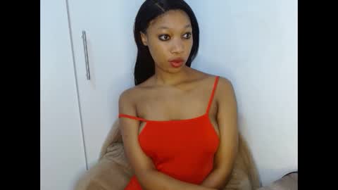 Snapshot of sexyalender02 chatting on November 17, 2025, 5:30 pm sexyalender02 online show from November 17, 2025, 5:30 pm