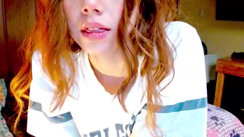 Snapshot of sexyaliceskay chatting on February 24, 2026, 5:33 pm Alice Skay online show from February 24, 2026, 5:33 pm