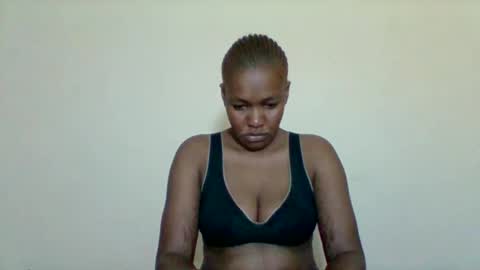 sexyapple2002 online show from February 22, 2026, 3:18 am