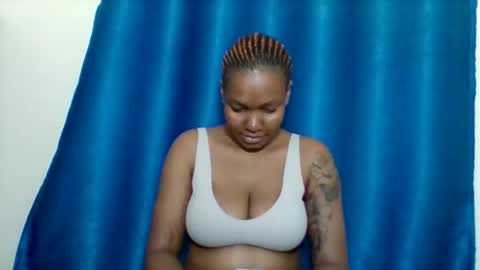 sexyapple2002 online show from May 10, 2026, 8:14 pm