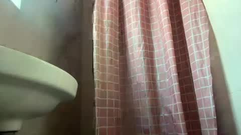 Snapshot of sexyasszeeee chatting on July 4, 2026, 2:56 pm sexyasszeeee online show from July 4, 2026, 2:56 pm