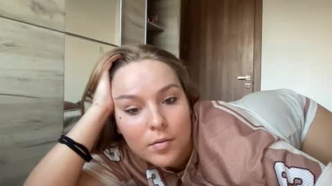 Snapshot of sexyayo666 chatting on October 3, 2025, 4:04 pm ALAYA  online show from October 3, 2025, 4:04 pm