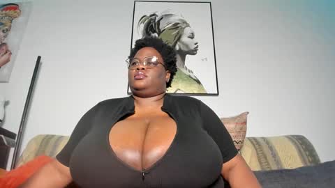Snapshot of sexyblackhugetits chatting on January 28, 2025, 3:47 am sexyblackhugetits online show from January 28, 2025, 3:47 am