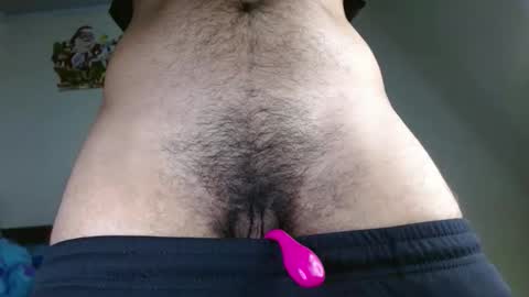 Snapshot of sexyboy_bigclit chatting on February 16, 2026, 11:01 pm Iker online show from February 16, 2026, 11:01 pm