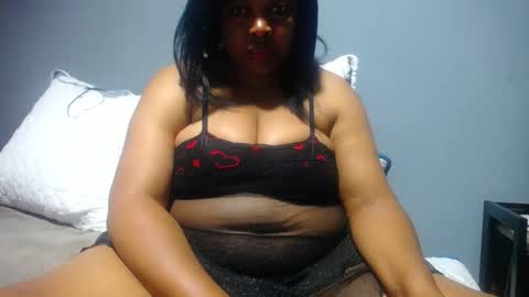 sexybustyebony19 online show from March 29, 2026, 10:21 pm