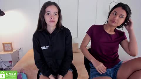 Snapshot of sexychanell_18 chatting on January 13, 2025, 12:35 pm chanell and yina online show from January 13, 2025, 12:35 pm