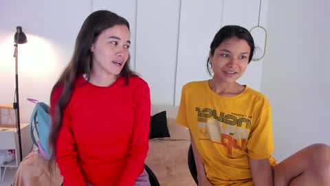 Snapshot of sexychanell_18 chatting on January 14, 2025, 12:35 pm chanell and yina online show from January 14, 2025, 12:35 pm