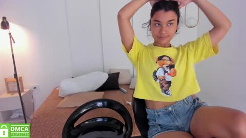 Snapshot of sexychanell_18 chatting on January 24, 2025, 3:45 pm chanell and yina online show from January 24, 2025, 3:45 pm