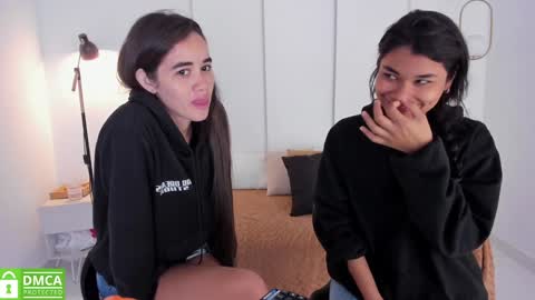 Snapshot of sexychanell_18 chatting on January 27, 2025, 12:48 pm chanell and yina online show from January 27, 2025, 12:48 pm