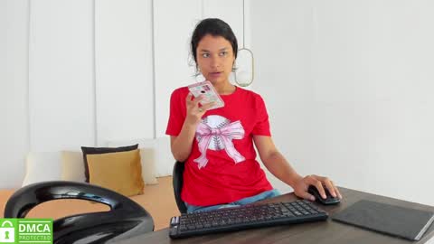 Snapshot of sexychanell_18 chatting on January 29, 2025, 12:45 pm chanell and yina online show from January 29, 2025, 12:45 pm