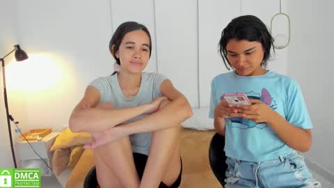 Snapshot of sexychanell_18 chatting on February 10, 2025, 4:04 pm chanell and yina online show from February 10, 2025, 4:04 pm