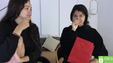 Snapshot of sexychanell_18 chatting on September 11, 2025, 1:00 pm chanell and yina online show from September 11, 2025, 1:00 pm