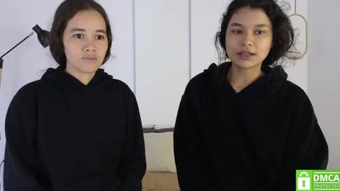 Snapshot of sexychanell_18 chatting on September 18, 2025, 1:02 pm chanell and yina online show from September 18, 2025, 1:02 pm