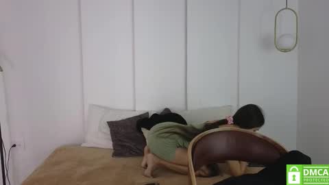 Snapshot of sexychanell_18 chatting on October 14, 2025, 1:12 pm chanell and yina online show from October 14, 2025, 1:12 pm