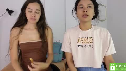 Snapshot of sexychanell_18 chatting on October 21, 2025, 1:23 pm chanell and yina online show from October 21, 2025, 1:23 pm