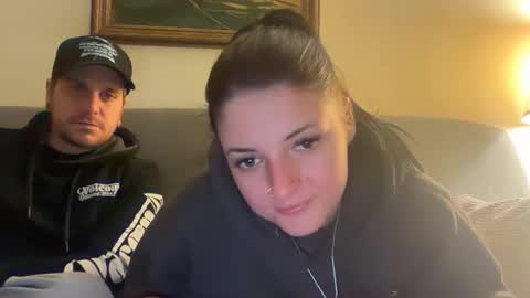 sexycouple41110 online show from January 18, 2026, 2:26 am