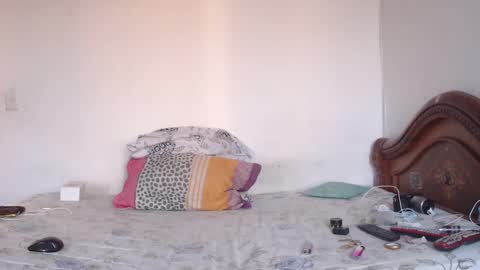 Snapshot of sexydarkhunter2 chatting on January 22, 2025, 10:37 pm Mike online show from January 22, 2025, 10:37 pm