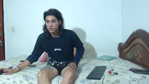 Snapshot of sexydarkhunter2 chatting on January 23, 2025, 2:23 am Mike online show from January 23, 2025, 2:23 am