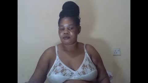 Snapshot of sexydove2 chatting on March 2, 2025, 1:36 am EMILY online show from March 2, 2025, 1:36 am