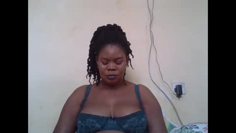 Snapshot of sexydove2 chatting on September 24, 2025, 7:55 am EMILY online show from September 24, 2025, 7:55 am