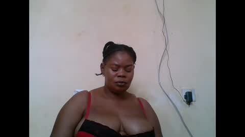 Snapshot of sexydove2 chatting on September 26, 2025, 8:07 am EMILY online show from September 26, 2025, 8:07 am