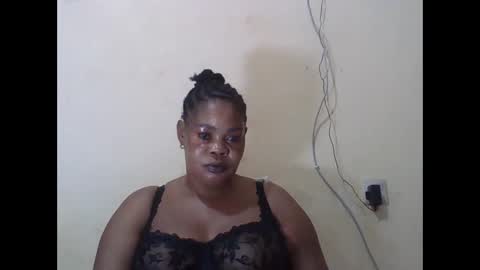 Snapshot of sexydove2 chatting on October 28, 2025, 7:16 pm EMILY online show from October 28, 2025, 7:16 pm
