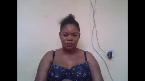 Snapshot of sexydove2 chatting on February 2, 2026, 6:23 am EMILY online show from February 2, 2026, 6:23 am